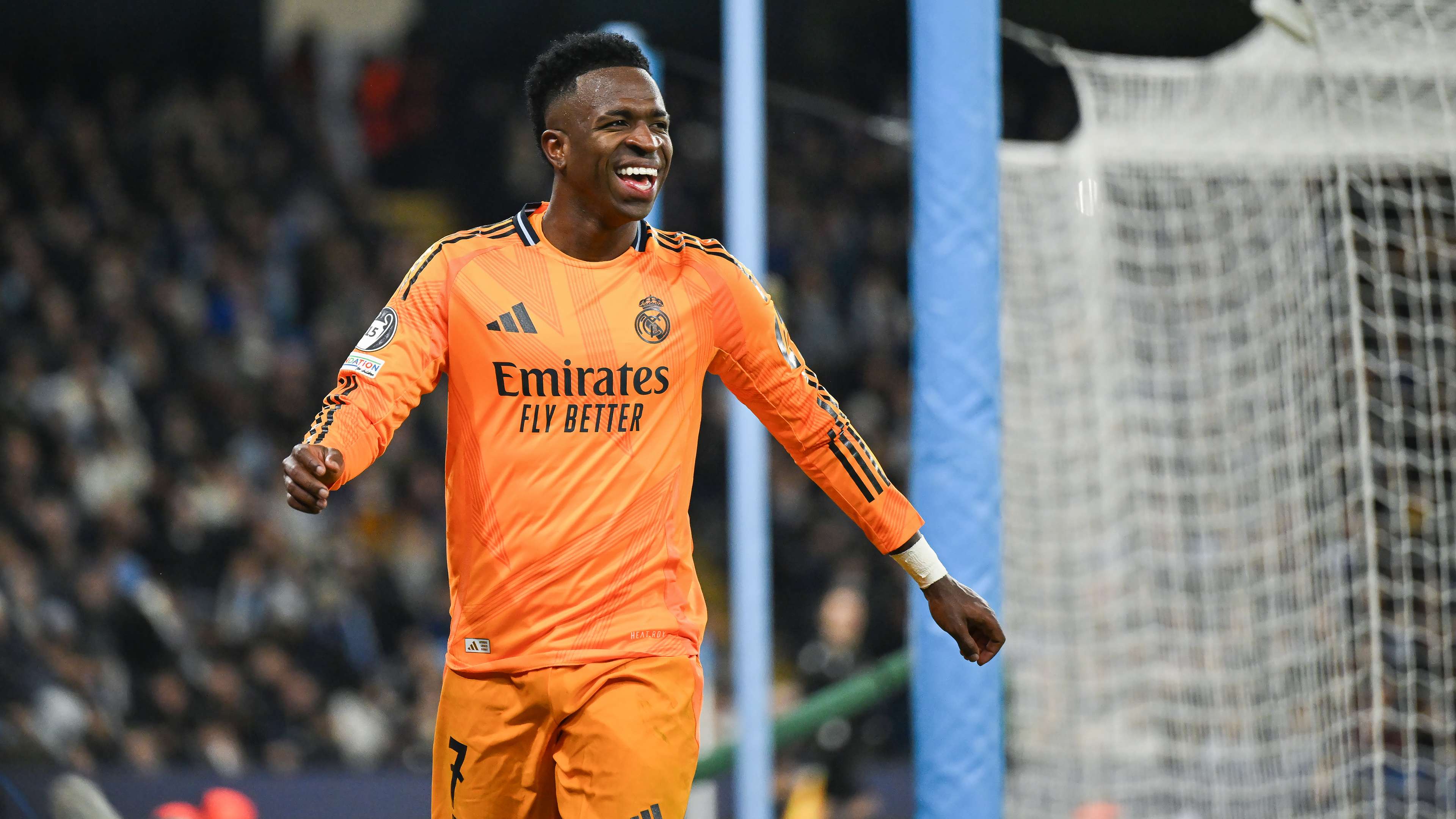 世界杯比赛视频精彩瞬间回放尽显足球魅力和激情直播亮点汇总